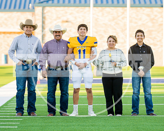 11-04-22 - SENIOR NIGHT - 23