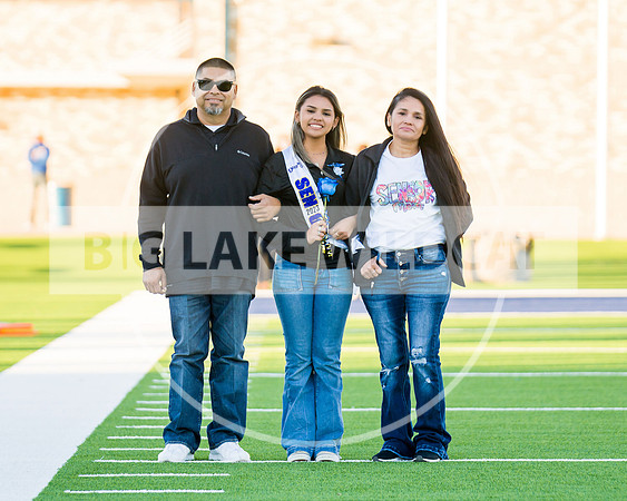 11-04-22 - SENIOR NIGHT - 17